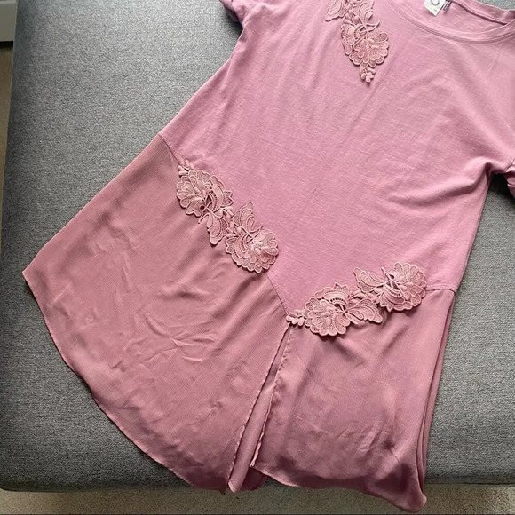 Anthropologie Akemi & Kin Embroidered Mauve Tunic Top - Picture 6 of 8